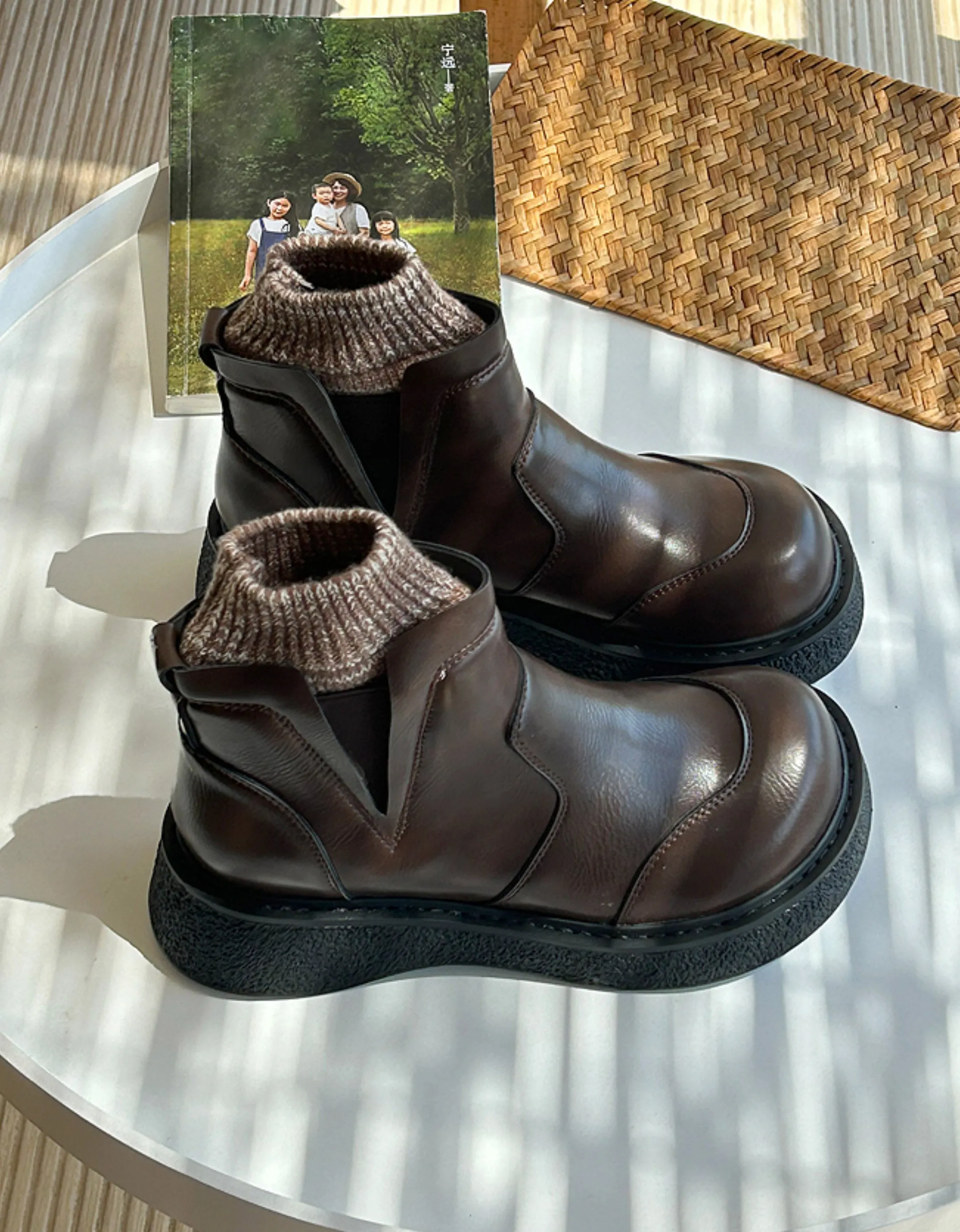Retro Leather Wide Toe Box Winter Boots